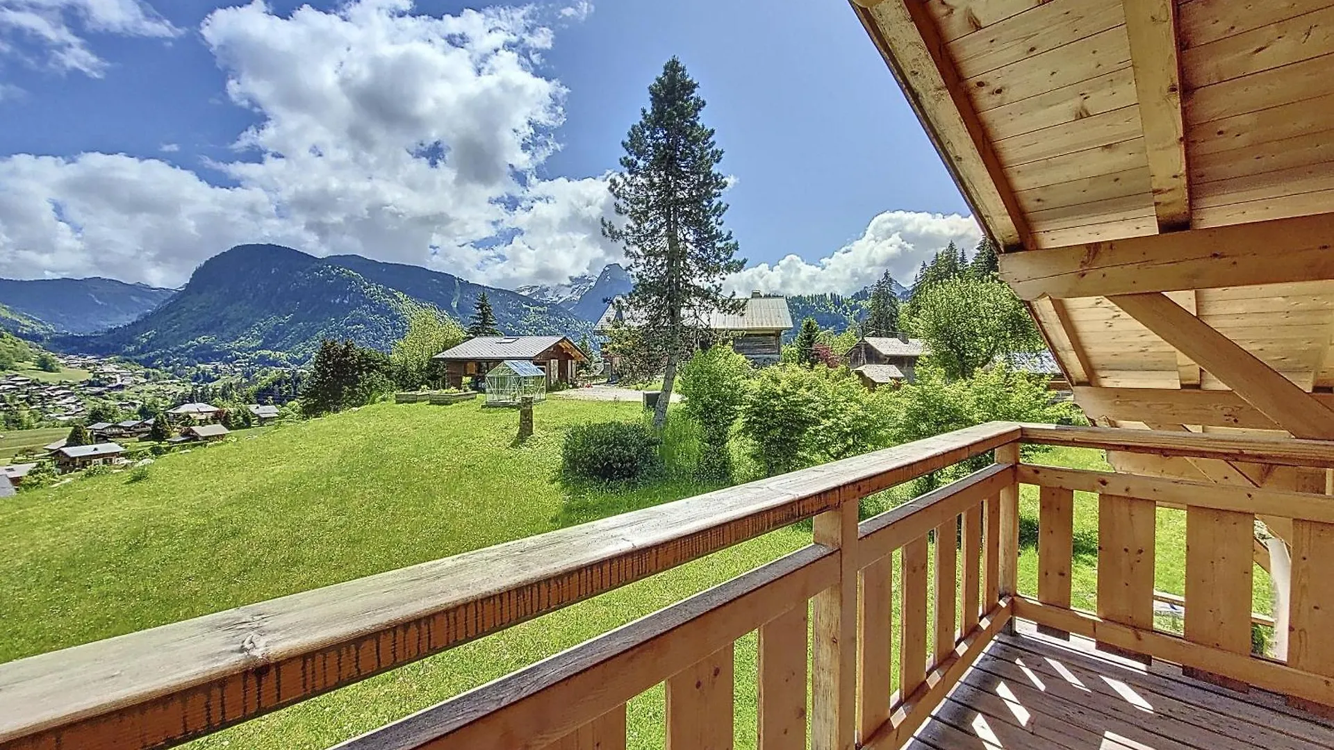 Chalet Moho Essert-Romand 0*,